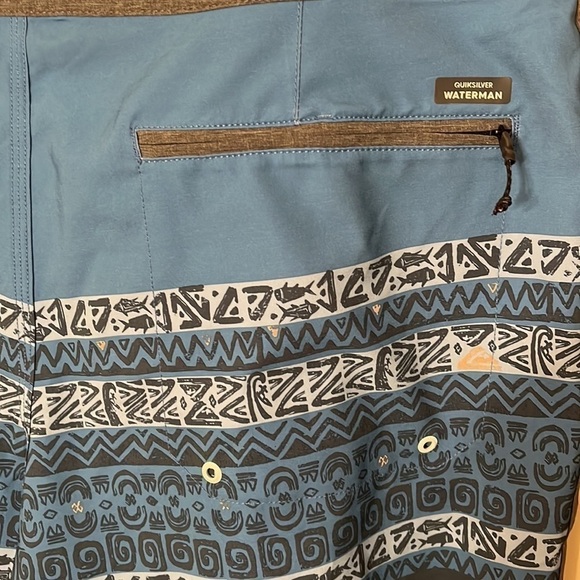 Quicksilver Waterman Mens Board short Swim Trunks Sz 40 EUC - Picture 5 of 7